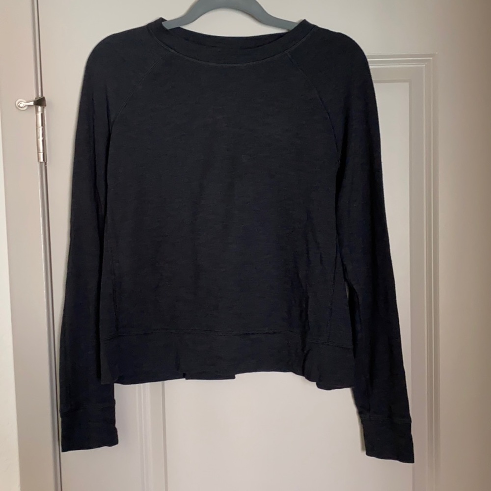 lululemon black crew neck boolux sweatshirt